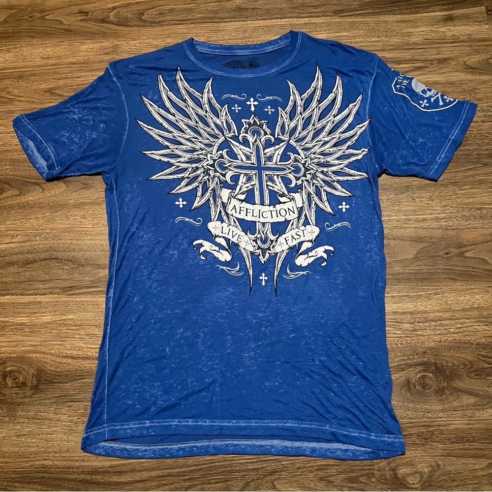 Affliction Men's Blue Graphic T-Shirt Y2K